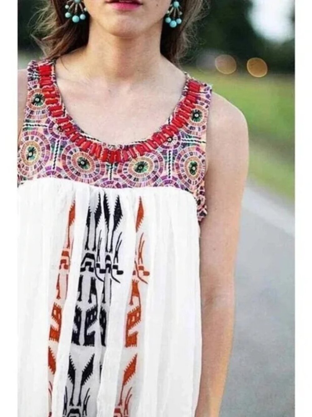 Anthropologie Akemi + Kin Cream Multicolor Embroidered Boho Chiffon Tank XS